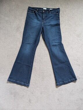 Dark Blue Women's Flare Jeans - Classic Denim